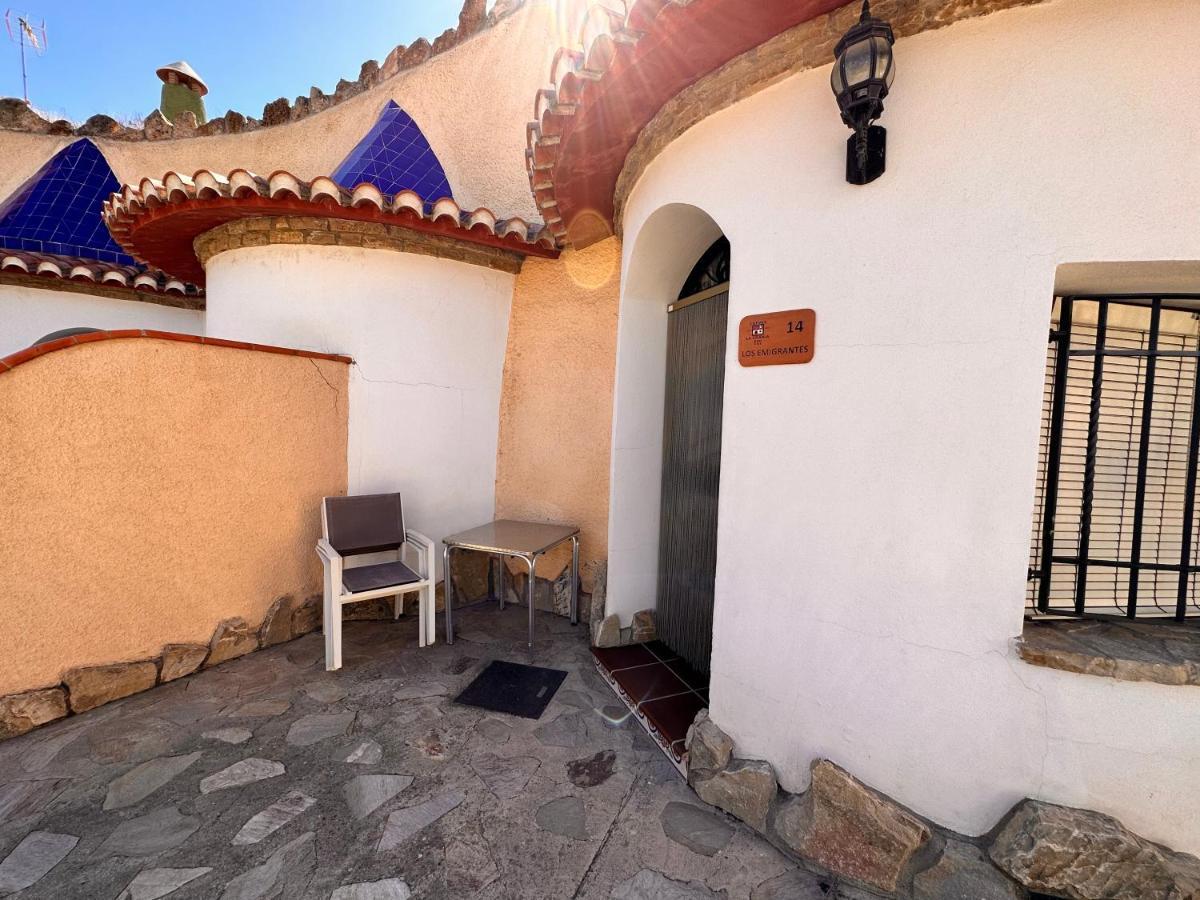 Cuevas La Granja Apartment Benalua de Guadix Exterior photo