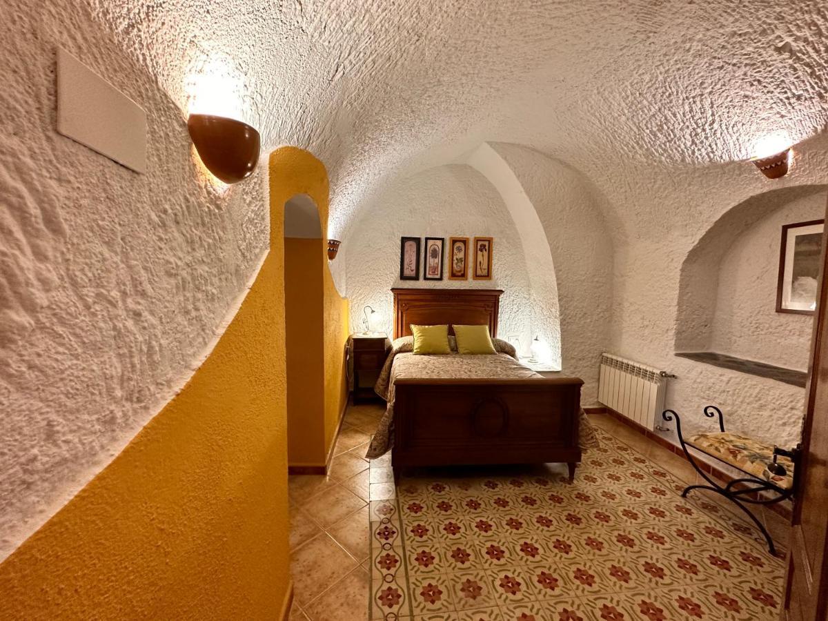 Cuevas La Granja Apartment Benalua de Guadix Exterior photo